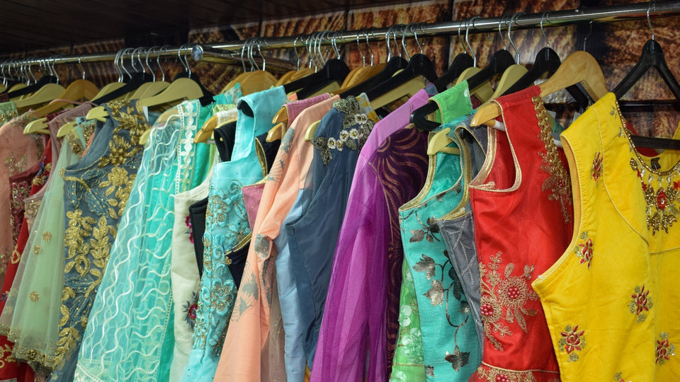 5 Simple Steps to Finding the Most Flattering Kurti for Your Body Shape