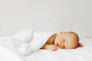 Sleep and your newborn! Understanding how many hours baby cues and more!