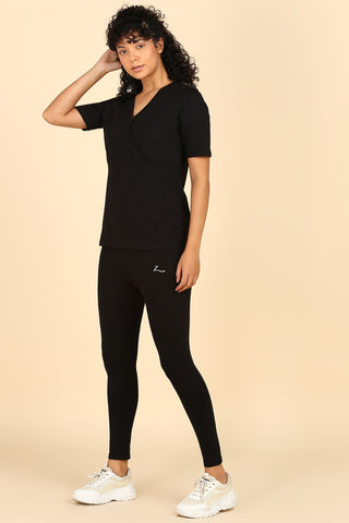 https://houseofzelena.com/collections/maternity-active-wear/products/black-zipless-maternity-top-legging-set