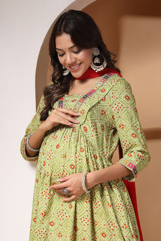 Verdant Vigor Maternity Kurta Set With Contrast Dupatta