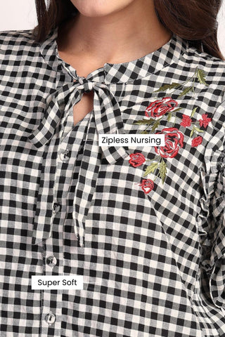 Checkered Top; fit is suitable for wear during pregnancy and nursing.