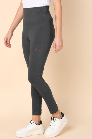 https://houseofzelena.com/collections/postpartum-leggings/products/247-mom-dark-brown-high-waisted-maternity-trouser-with-pockets