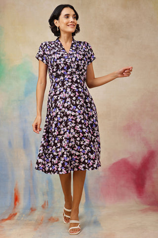 Stylish Black Maternity Wear - Ditsy Floral Print Maternity Nursing Dress for New Moms