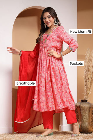 Blush Blossom Maternity Kurta Set With Contrast Dupatta