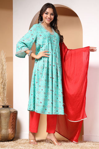High-quality image of the Rayon texture and finish of the Ocean Oasis And Kurta Set.