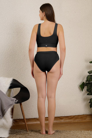 Black Bra; dark color is colorfast, resisting fade from detergent.