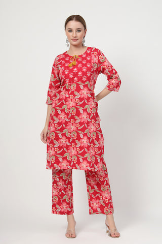 https://houseofzelena.com/collections/maternity-suit-sets/products/floral-zip-feeding-cotton-kurta-pant-set-wine-red