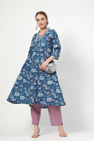 High-quality image of the Cotton texture and finish of the Embroidered Floral Cotton Kurta Set.
