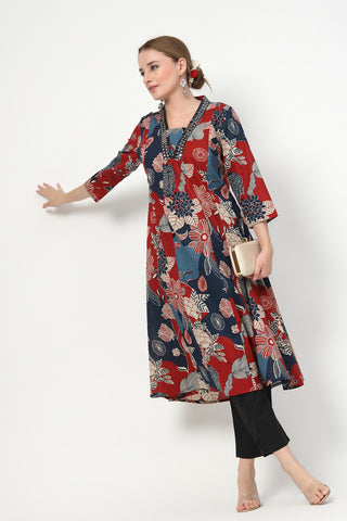 High-quality image of the Cotton texture and finish of the Embroidered Floral Cotton Kurta Set.