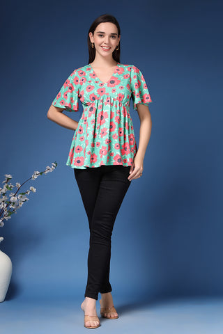 Poppy Floral Feeding Top; concealed zip ensures simple and quick nursing.