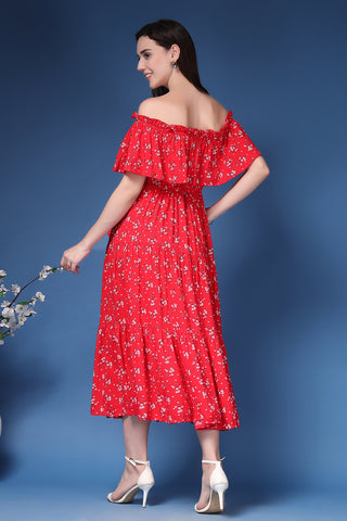 Close Up of Cotton Fabric Detail on Off-Shoulder Cotton Maternity Feeding Dress