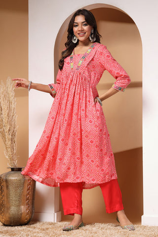 Blush Blossom Maternity Kurta Set With Contrast Dupatta