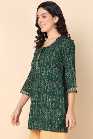 Green Maternity Short Top with Pocket