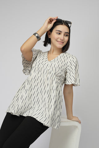 Fine Ikat Maternity Gathered Top with Zip - Off White
