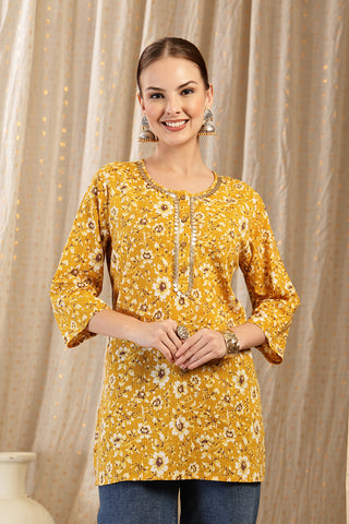 https://houseofzelena.com/collections/feeding-tops/products/zipless-feeding-cotton-top-with-embroidered-neck-gold