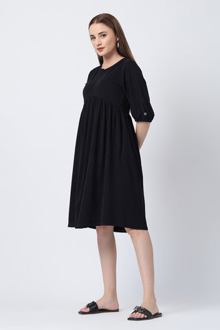 Soft Cotton Texture of Maternity & Nursing Knee-Length Cotton Dress with Pocket - Breathable & Comfy