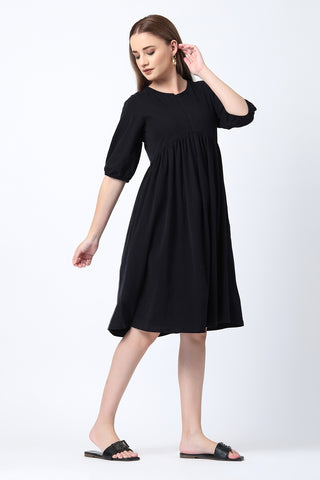 https://houseofzelena.com/products/maternity-nursing-knee-length-cotton-dress-with-pocket-black