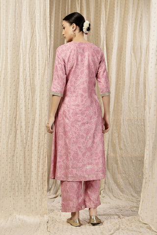 Close-up of the Convenient Feeding detail on the Elegant A-Line Kurta-Pant set, highlighting discrete feeding access.