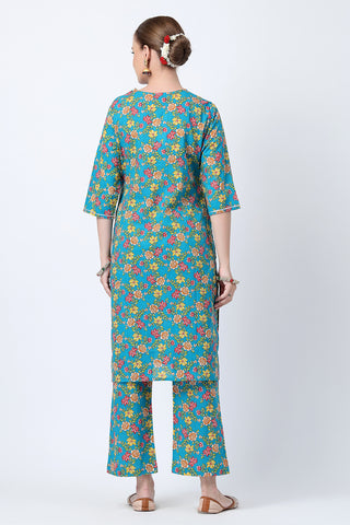 Close-up of the Convenient Feeding detail on the Floral Ed Zip set, highlighting discrete feeding access.