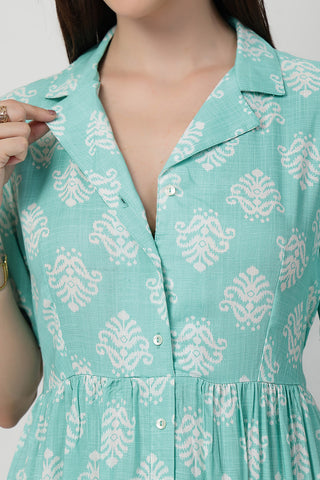 Side Profile of Mint Green Nursing Dress showing Feeding Zips & Pockets & Fit