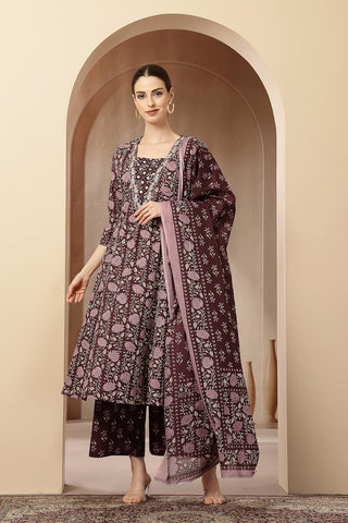 https://houseofzelena.com/collections/maternity-suit-sets/products/dark-plum-100-cotton-concealed-zip-feeding-maternity-kurta-set-with-dupatta