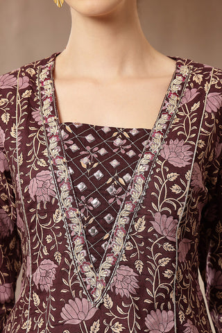 Close-up of the Dark Plum 100% pattern and soft Cotton fabric texture.