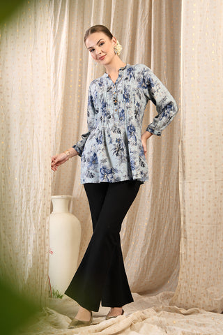 Sky Blue Feeding Top; wide neckline allows fast breastfeeding access.