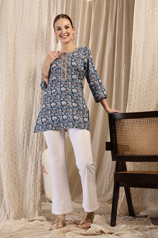 Multi Cotton Top; pure cotton material is soft on skin and lightweight.