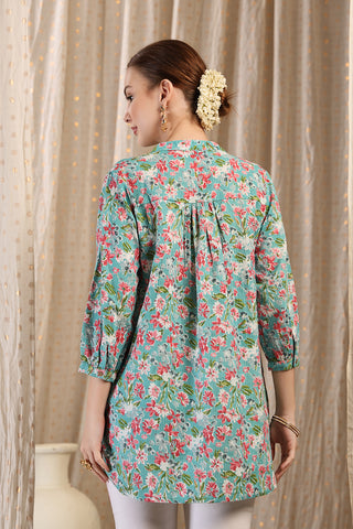 Close-up of mint-green Maternity Tops showing Zipless for easy nursing access.