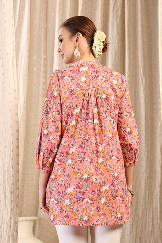 Close-up of peach Maternity Tops showing Zipless for easy nursing access.