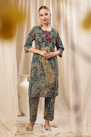 Floral Zip Cotton Cotton Kurta Set: Convenient Feeding for easy nursing, featuring a Relaxed Maternity silhouette.