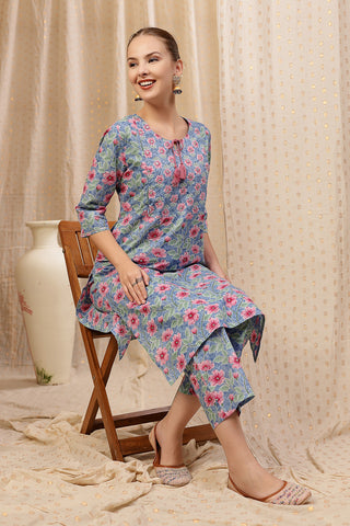 High-quality image of the Cotton texture and finish of the Floral Zip Cotton Kurta Set.
