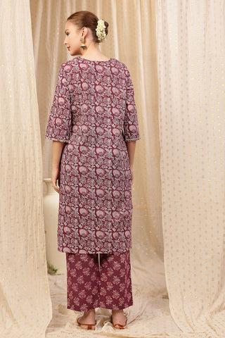 Close-up of the Convenient Feeding detail on the Floral Ed Zip set, highlighting discrete feeding access.