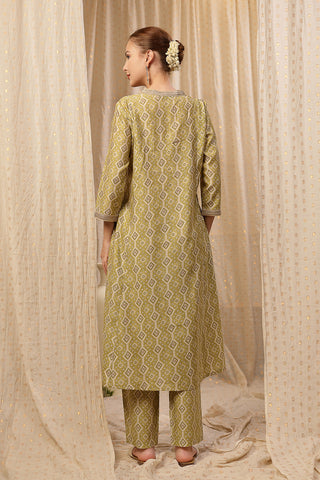 Close-up of the Convenient Feeding detail on the Embroidered Zip Kurta-Pant set, highlighting discrete feeding access.