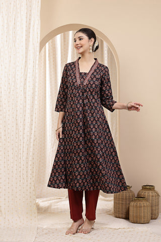 High-quality image of the Cotton texture and finish of the Embroidered Floral Cotton Kurta Set.