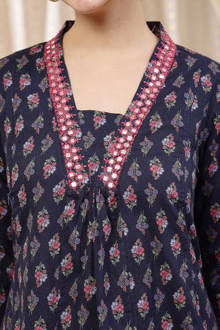 Close-up of the Embroidered Floral Cotton pattern and soft Cotton fabric texture.