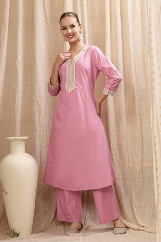 High-quality image of the Cotton texture and finish of the Cotton Kurta Pant Set.