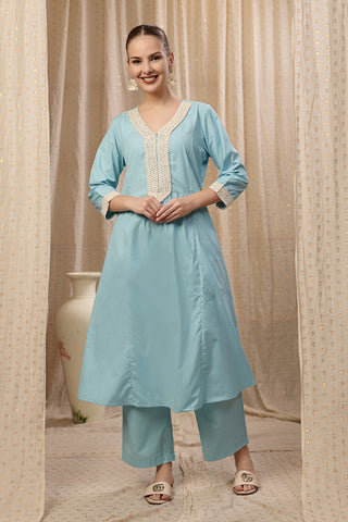 High-quality image of the Cotton texture and finish of the Cotton Kurta Pant Set.