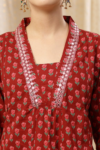 High-quality image of the Cotton texture and finish of the Embroidered Floral Cotton Kurta Set.