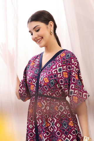 Detail of Hidden Feeding Zips & Pockets on Floral Printed Zipless Feeding Shirtdress for Breastfeeding