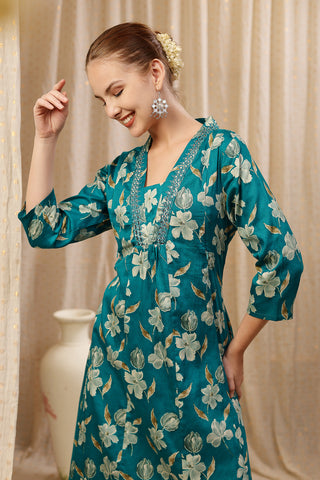 High-quality image of the Rayon texture and finish of the Embroidered Floral Foil Kurta Set.