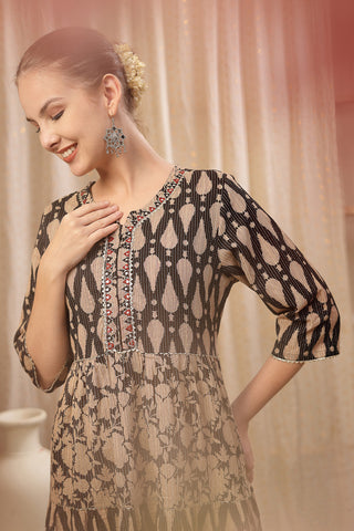 Detailed shot of the sleeves and cuff design on the Ethnic Cotton Tiered Kurti for Feeding Kurti.