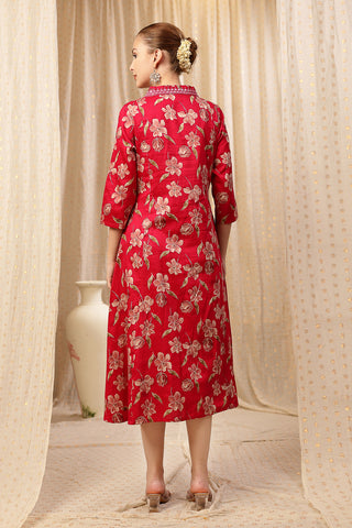 High-quality image of the Rayon texture and finish of the Embroidered Floral Foil Kurta Set.