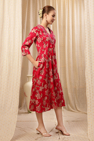 High-quality image of the Rayon texture and finish of the Embroidered Floral Foil Kurta Set.