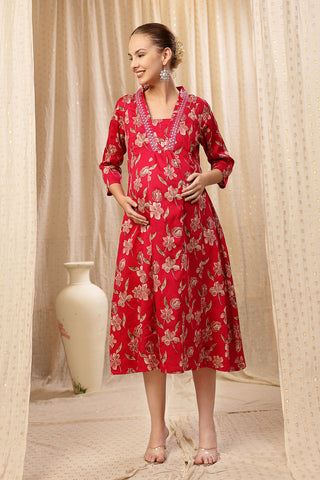 Side profile of the Embroidered Floral Foil Kurta Set, showing the smooth drape of the Rayon fabric.