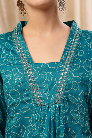 High-quality image of the Rayon texture and finish of the Embroidered Floral Foil Kurta Set.