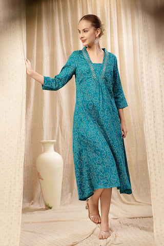 High-quality image of the Rayon texture and finish of the Embroidered Floral Foil Kurta Set.