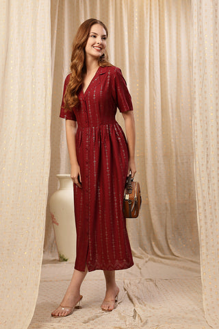 Detail of Hidden Feeding Zips & Pockets on V-Neck Burgundy Maternity Dress with Zipless Feeding for Breastfeeding