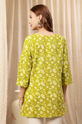 Yellow Booty Feeding Top; zipless access ensures simple and quick nursing.