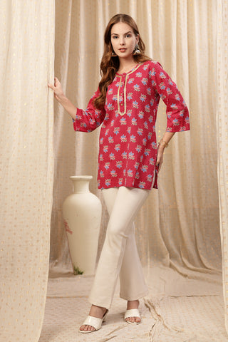 Red Booty Maternity Top; designed to fit comfortably throughout all stages of pregnancy.